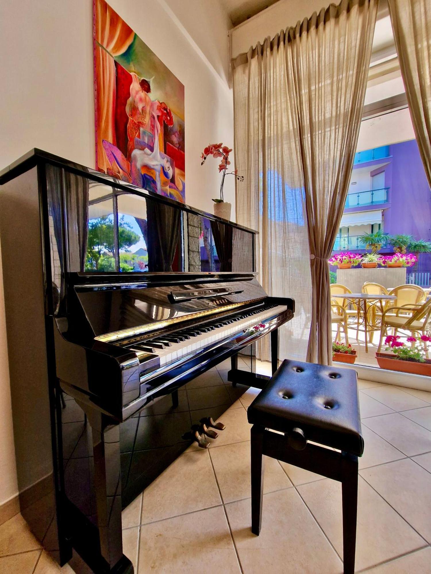 Hotel Rossella ริมินี ภายนอก รูปภาพ