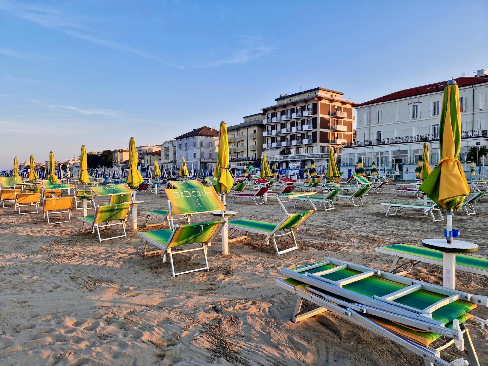 Hotel Rossella ริมินี ภายนอก รูปภาพ